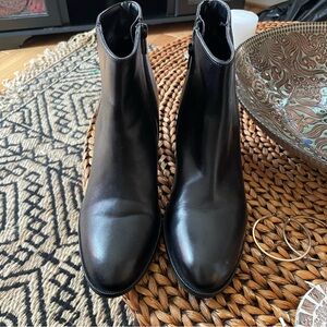 Lamica Womens Leather Ankle Boots Size 8.5 Black Made in Italy